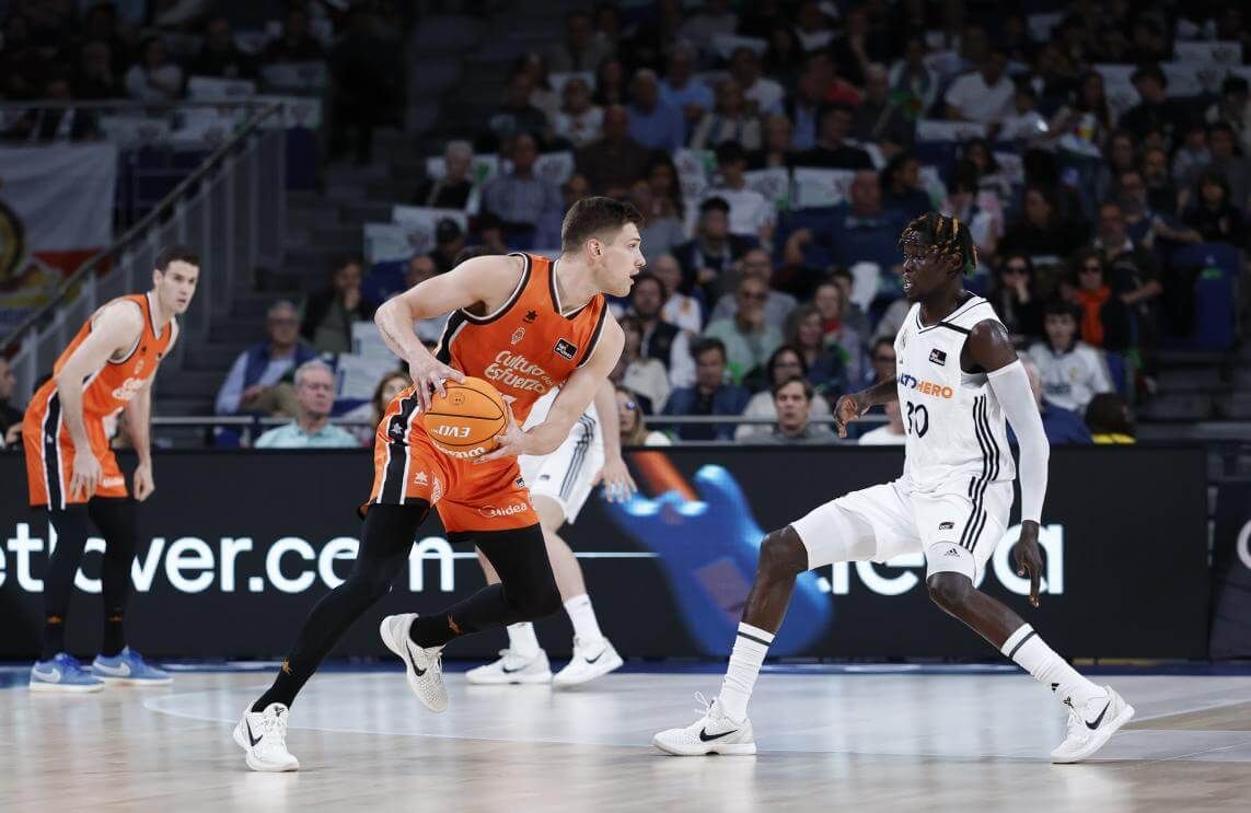  Real Madrid - Valencia Basket