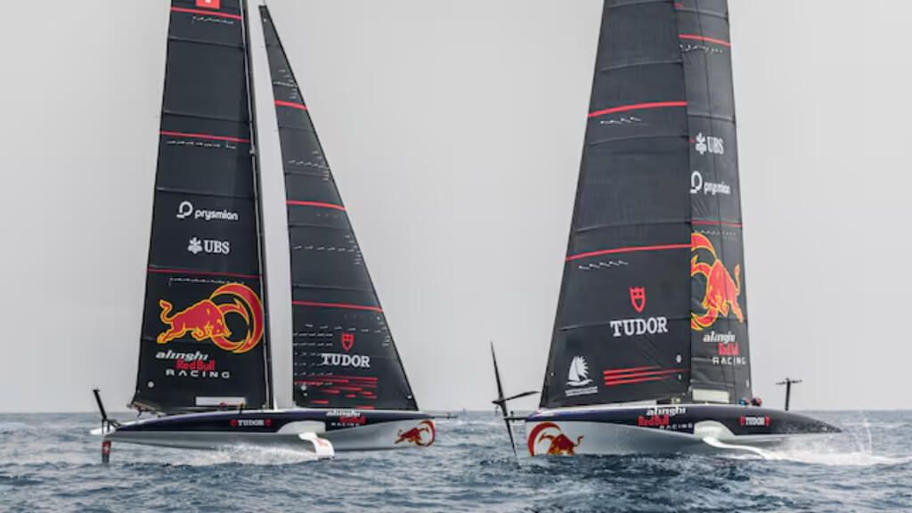  Marc Márquez y Daniel Ricciardo, en una carrera con el equipo de la Copa América