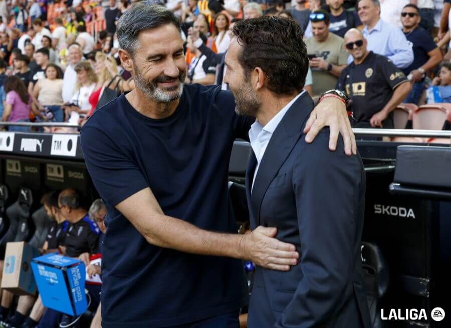 Rubén Baraja, ante el CA Osasuna.