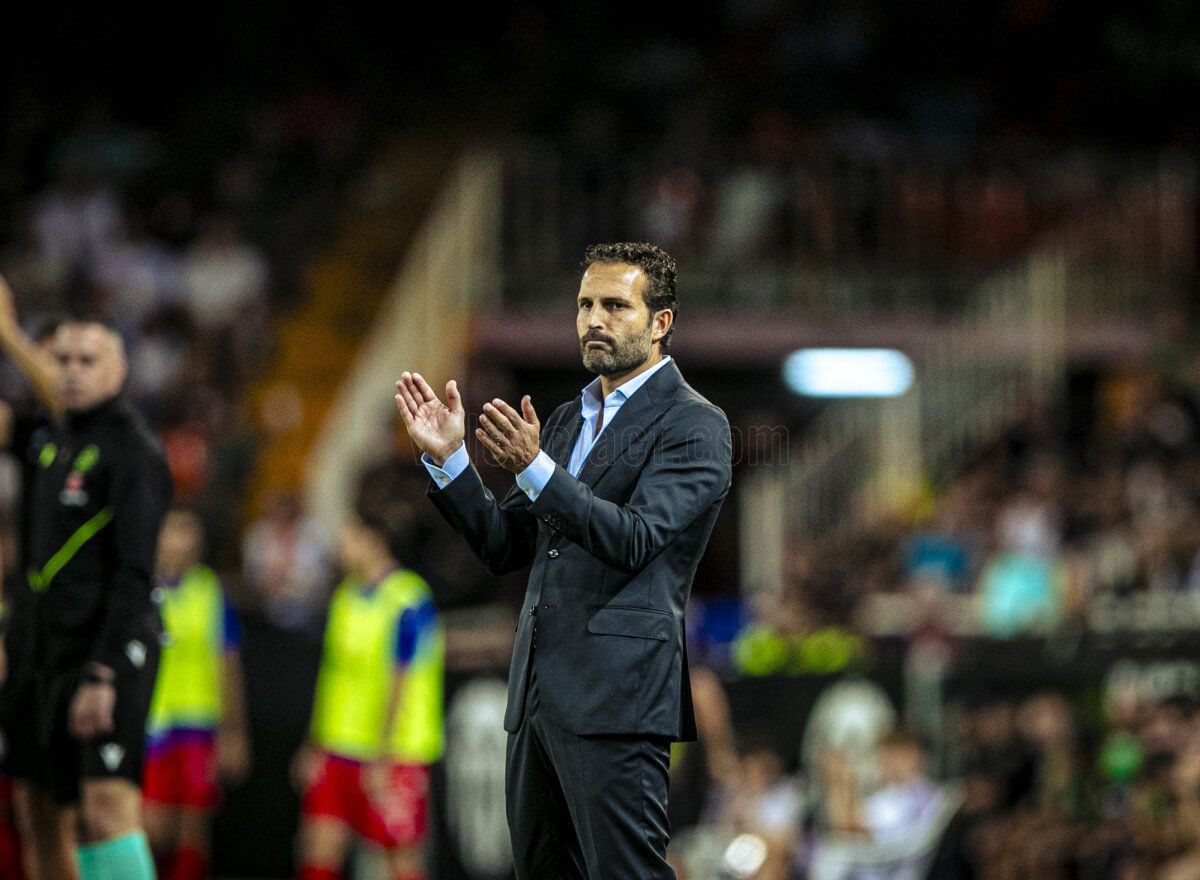  Rubén Baraja, ante el CA Osasuna.