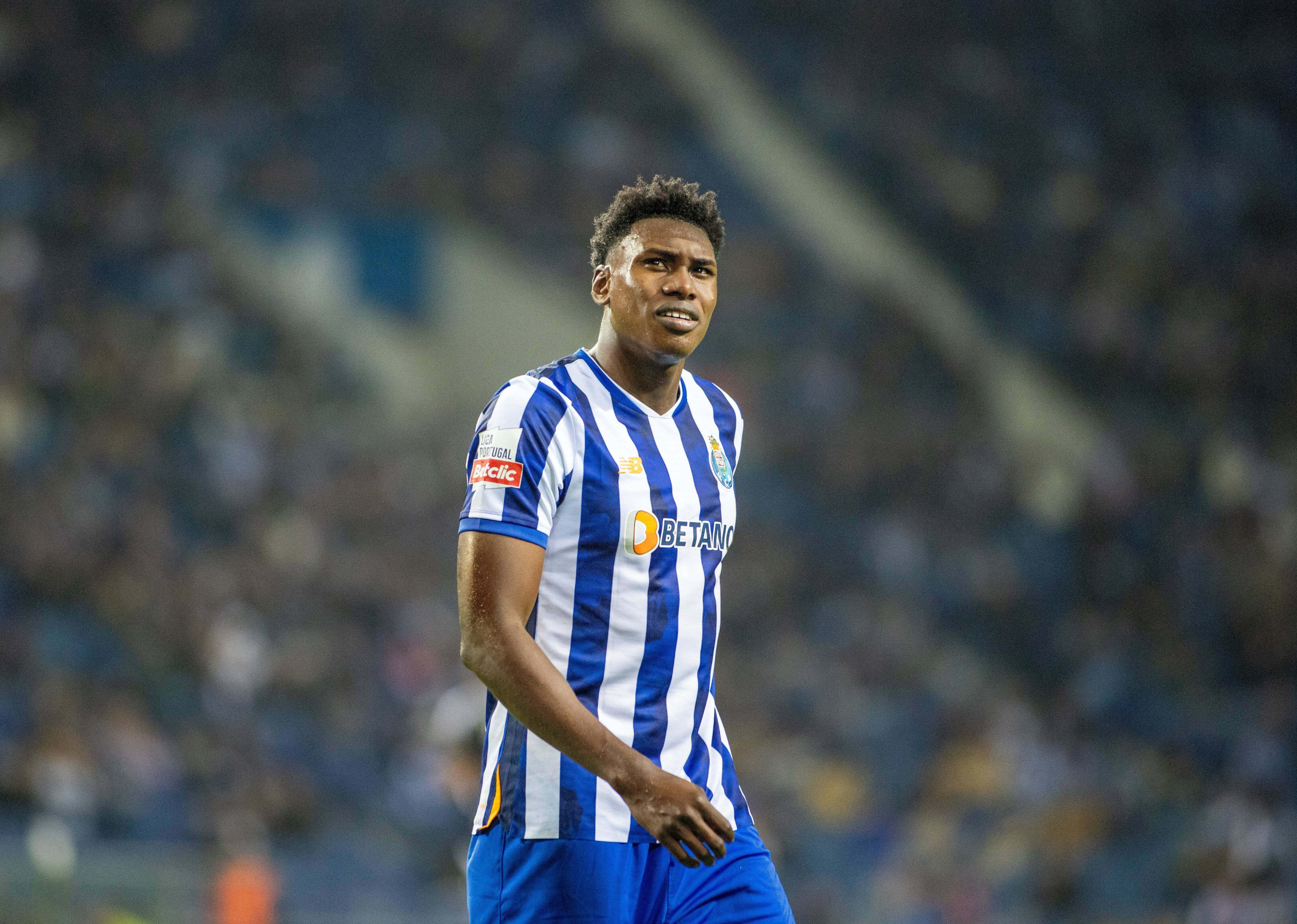  Samu Omorodion, en un partido con el Oporto.