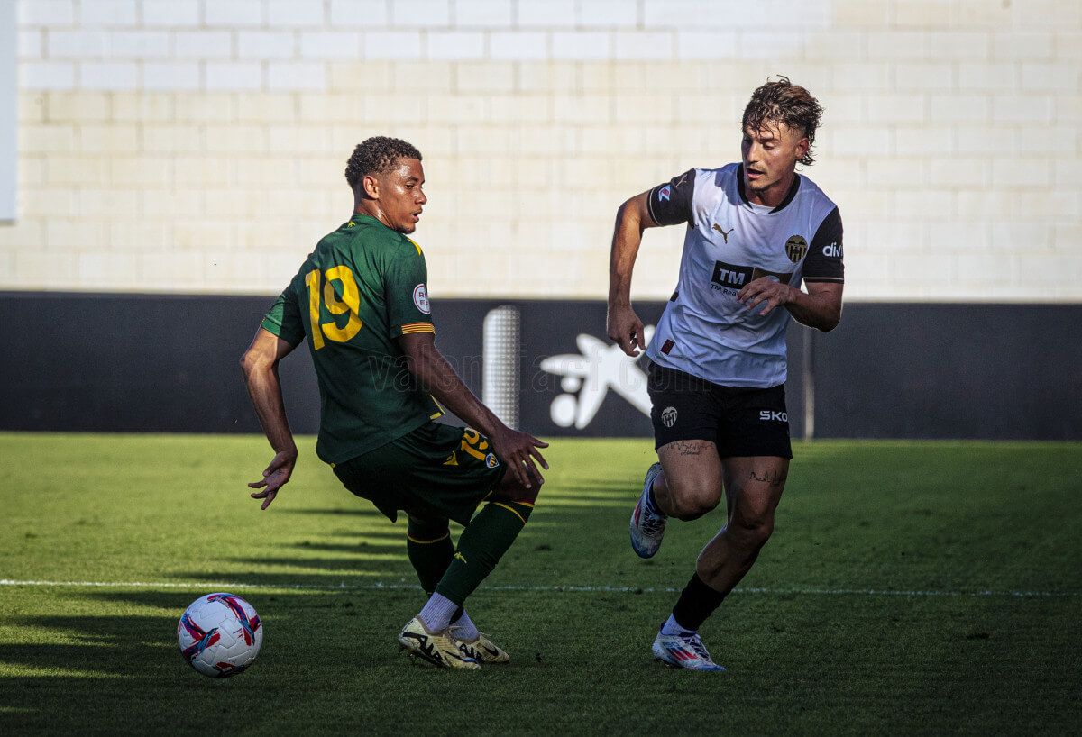 Sergi Canós Tenés ante el Castellón el verano pasado