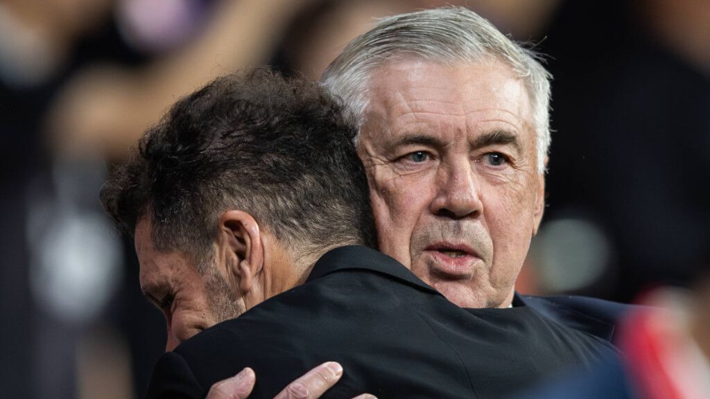  Simeone y Carlo Ancelotti antes de un derbi (Fuente: Cordon Press)