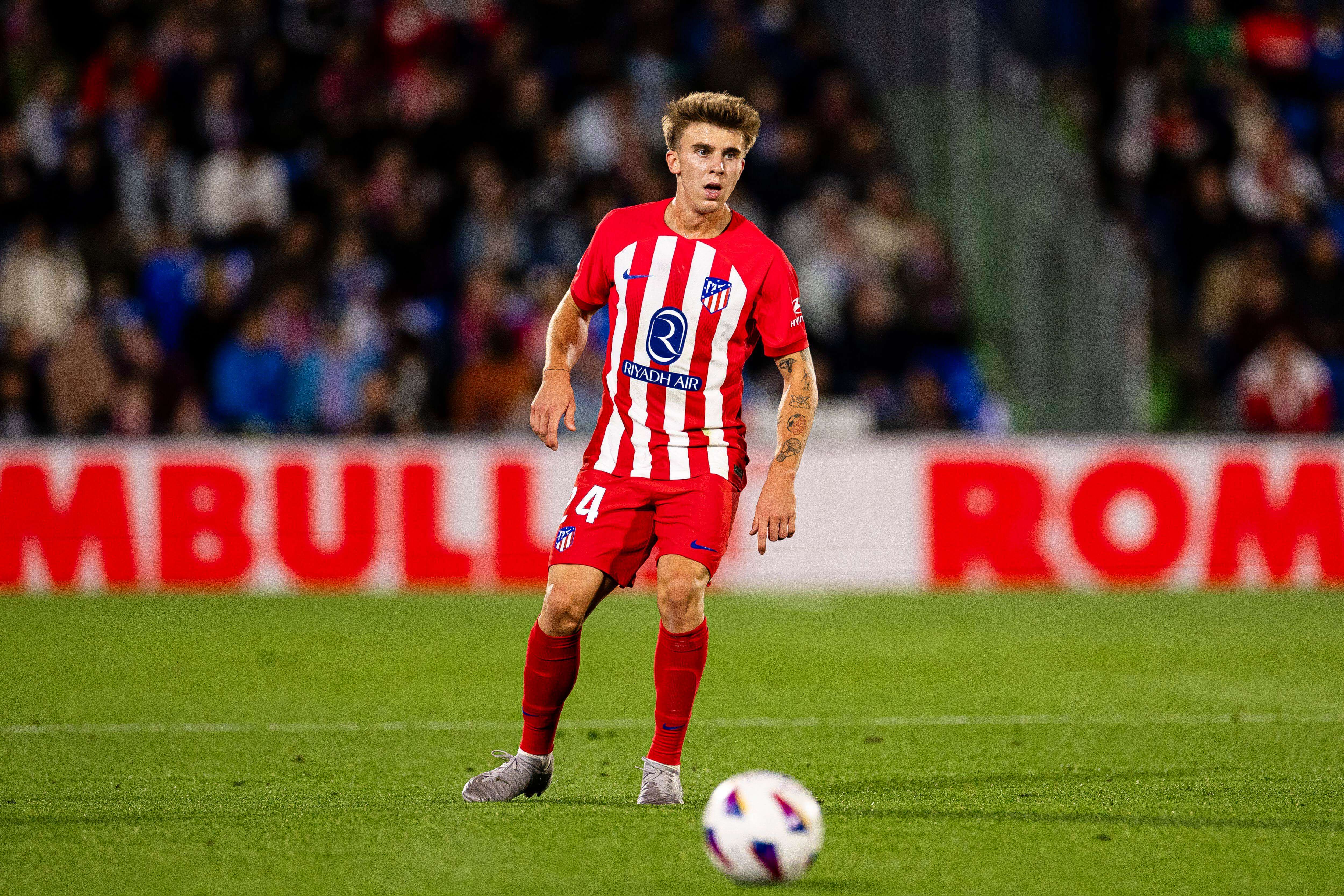  Pablo Barrios, en un partido del Atlético de Madrid (FOTO: Cordón Press).