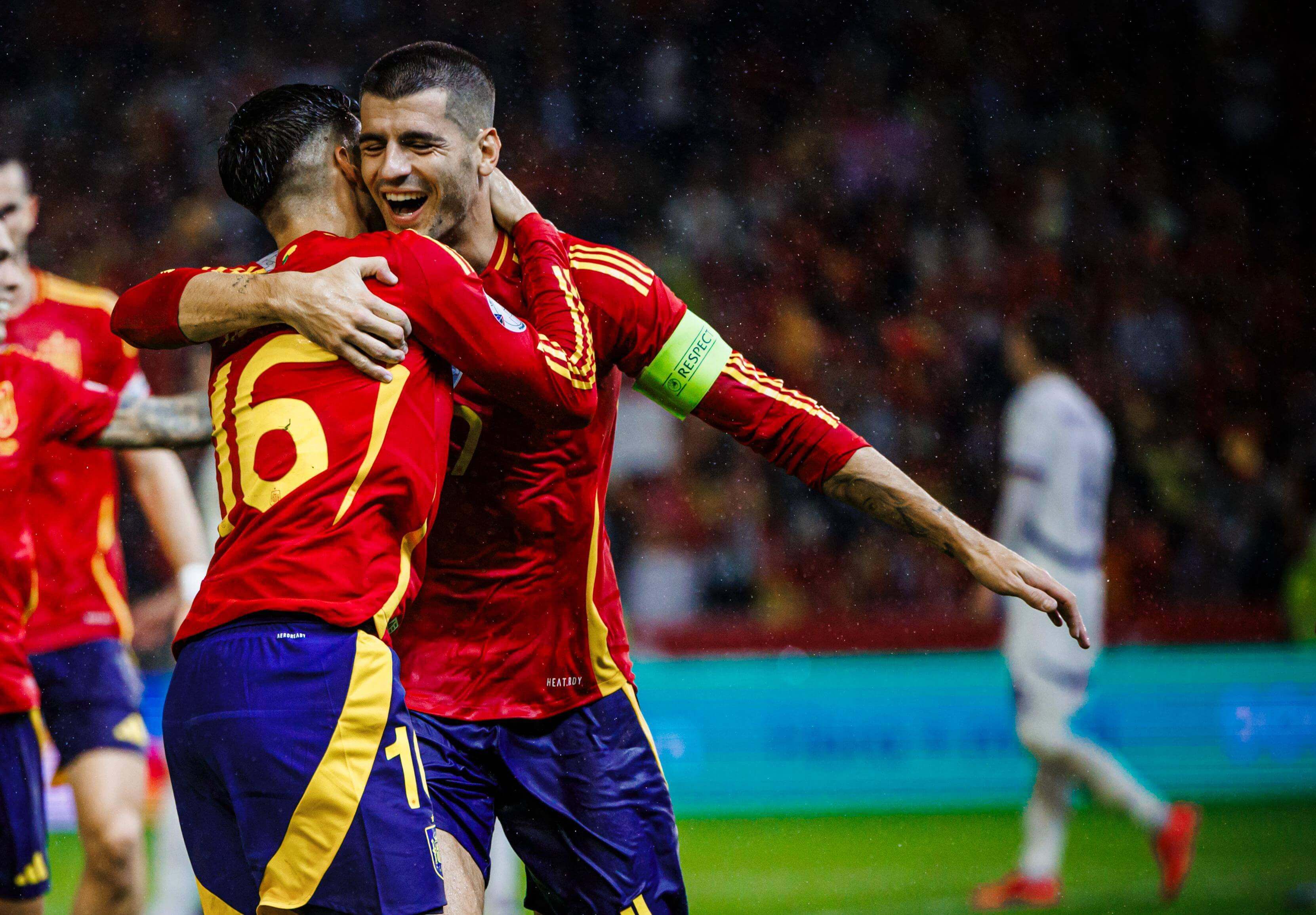  Álvaro Morata celebra su gol en el España-Serbia.