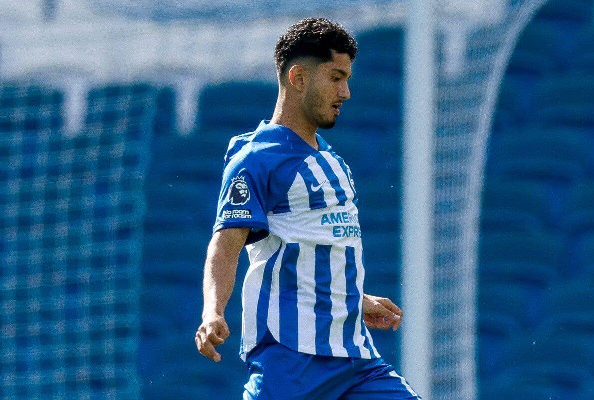 Steven Alzate, durante un partido con el Brighton (Foto: Cordon Press).