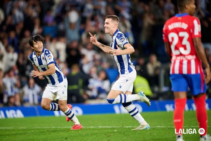 Sucic celebra su gol al Atlético de Madrid en el Reale Arena.