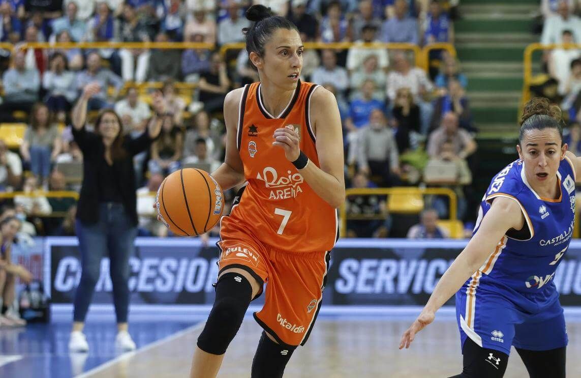  Tablas entre Valencia Basket y Perfumerías y la semifinal se decidirá en la Fonteta (76-76)