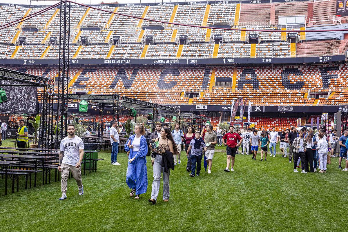  The Champions Burguer en Mestalla, un ensayo para el Nou Mestalla