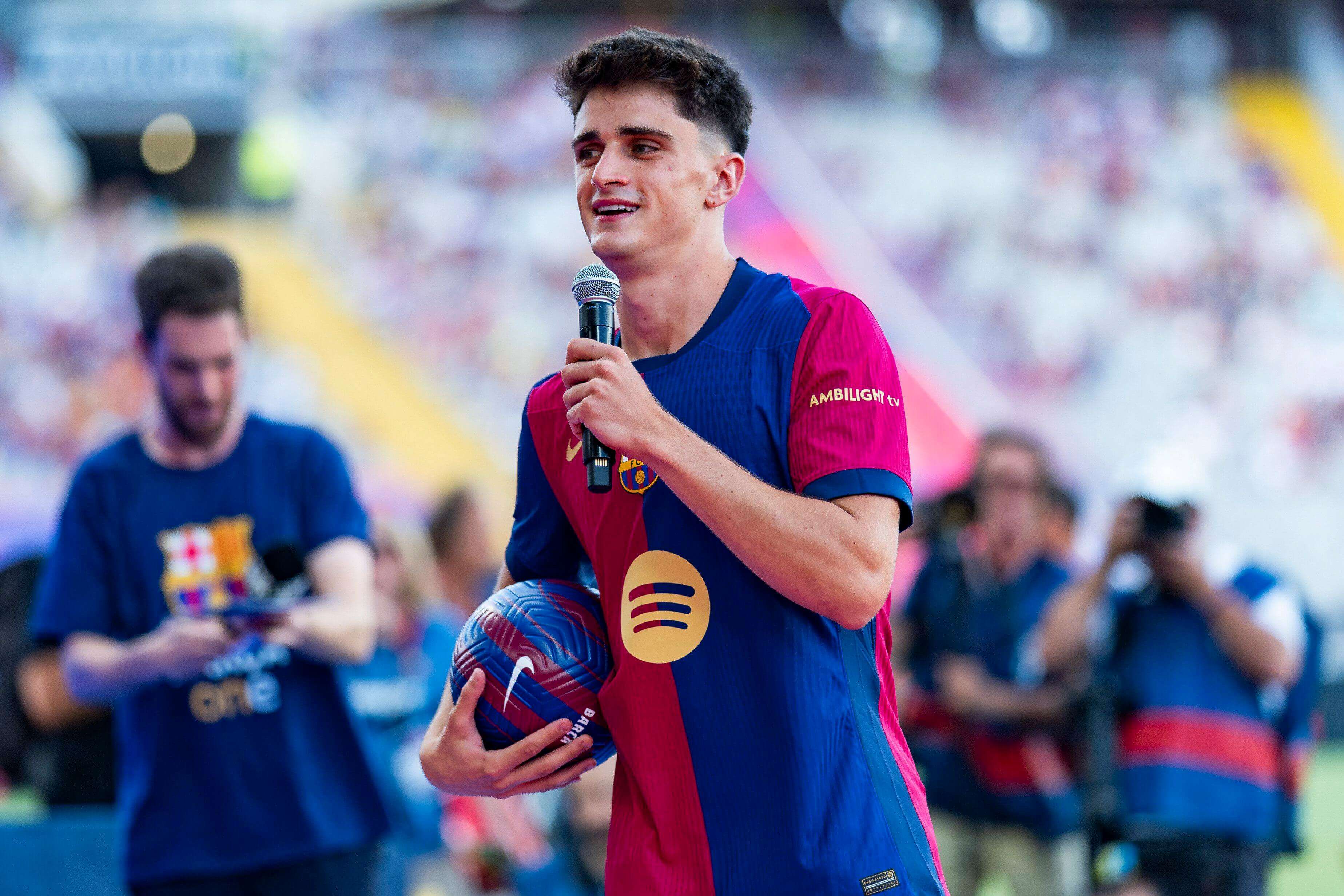  Pau Víctor, en la presentación del Barça 2025.