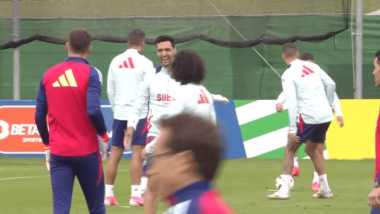 La Selección Española entrenando en Alemania (ElDesmarque)