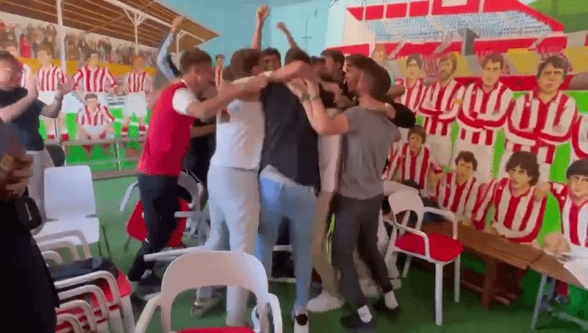  La reacción de los futbolistas del Vic cuando les toca el Atlético en el sorteo de Copa del Rey