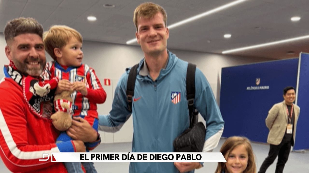 Diego Pablo mirando con pasión a Sorloth después de que anotase cuatro goles.