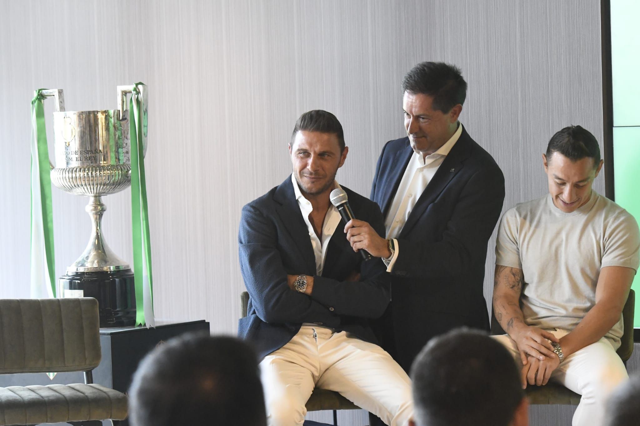  Joaquín Sánchez, en un acto del Real Betis.