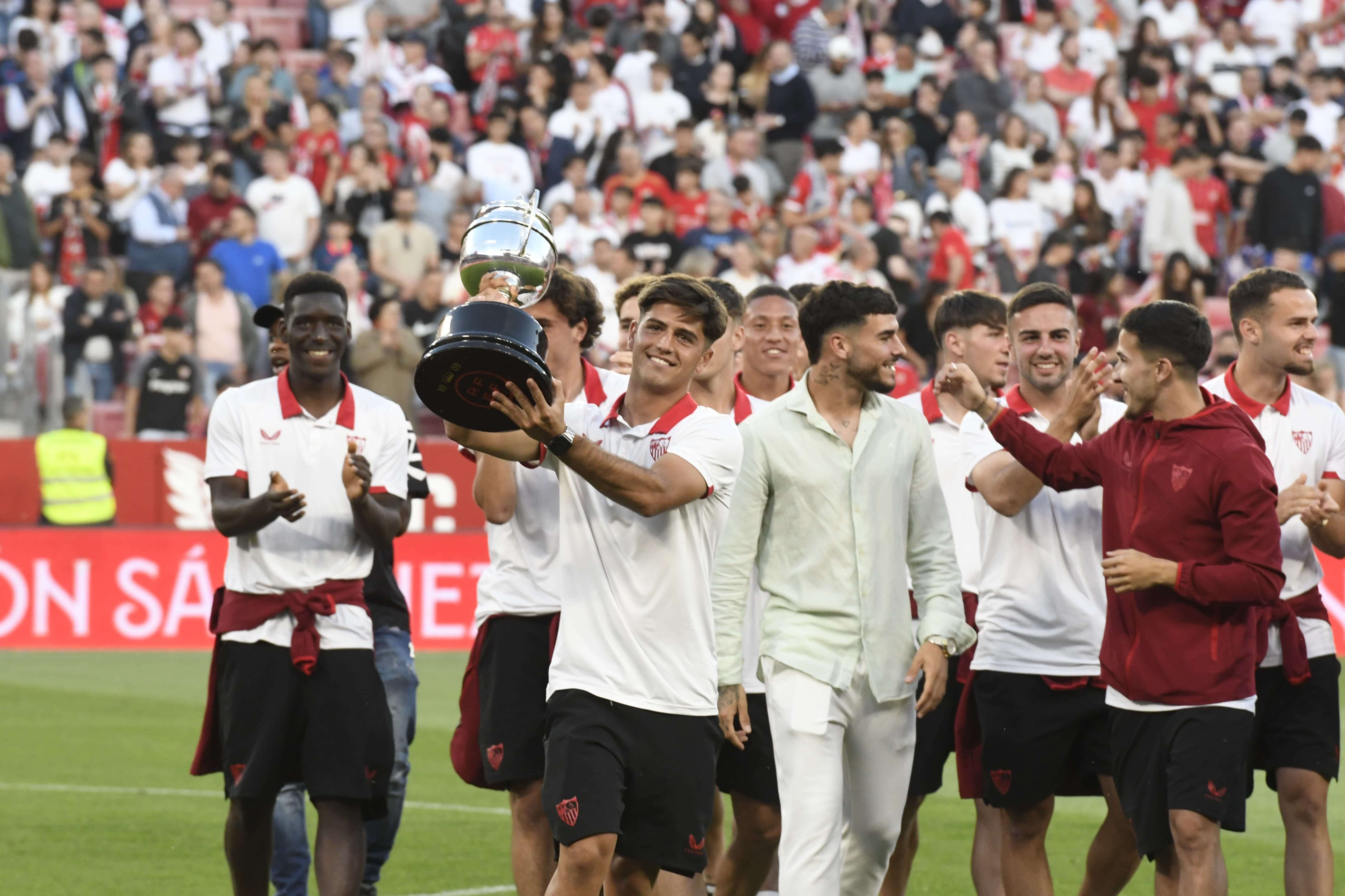  Celebración del Sevilla Atlético en el Sánchez-Pizjuán.