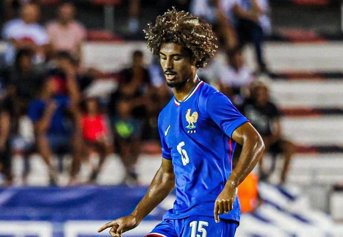  Loïc Badé, titular con Francia.