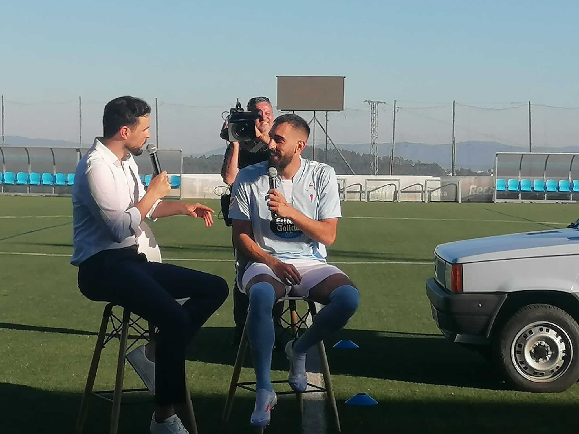 Presentación de Borja Iglesias con el Celta en A Madroa.