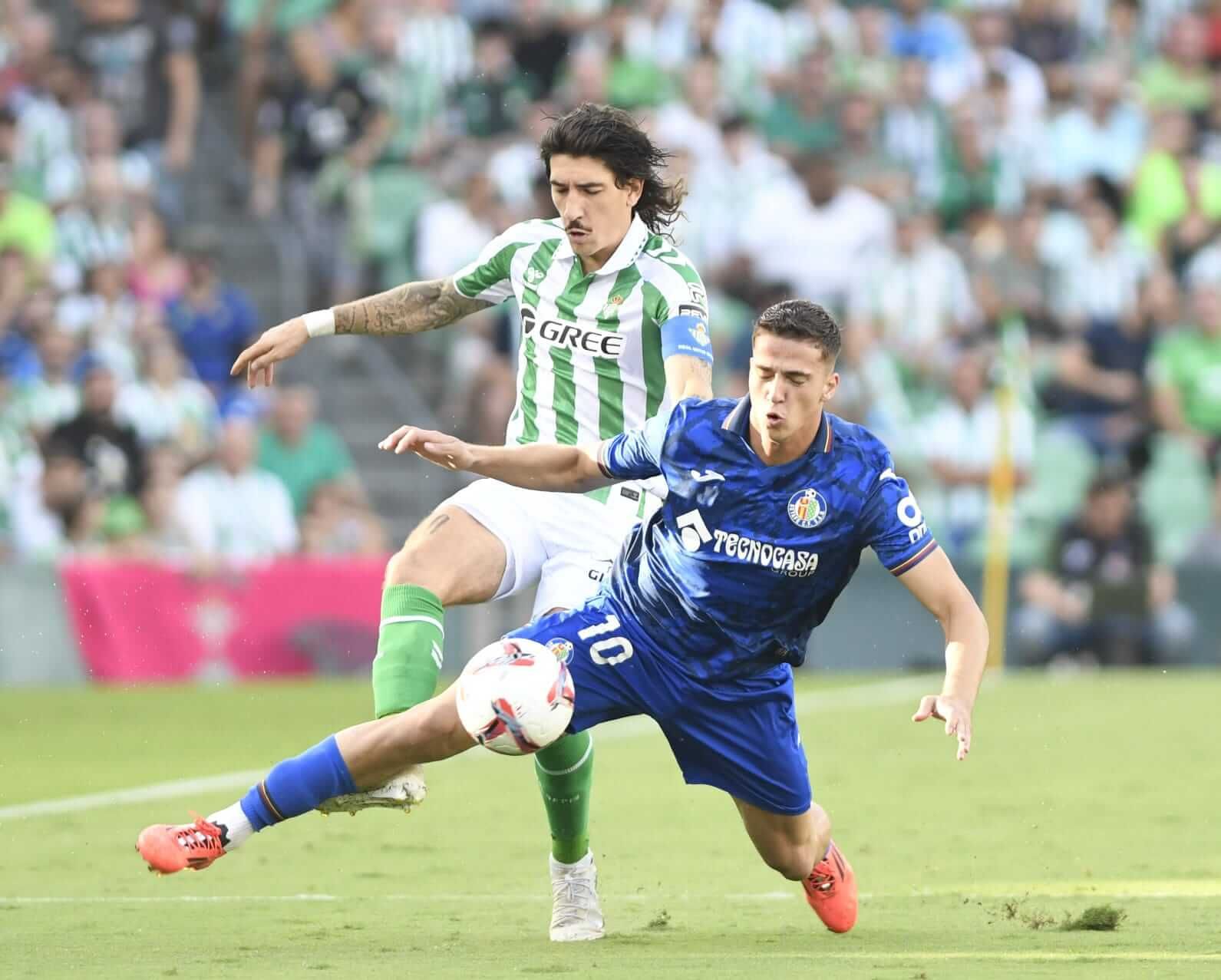  Héctor Bellerín, ante el Getafe.