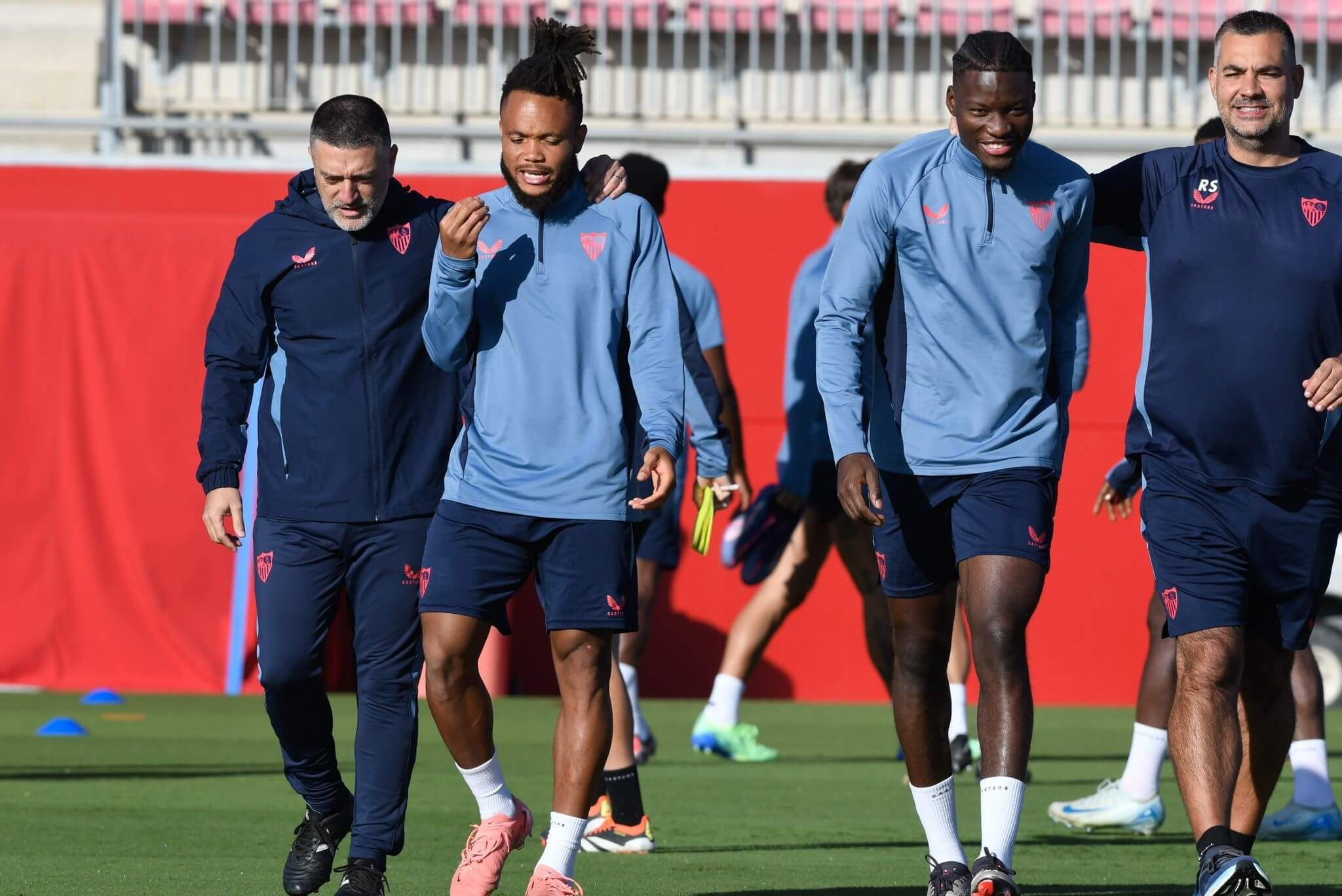  García Pimienta, charlando con Ejuke.