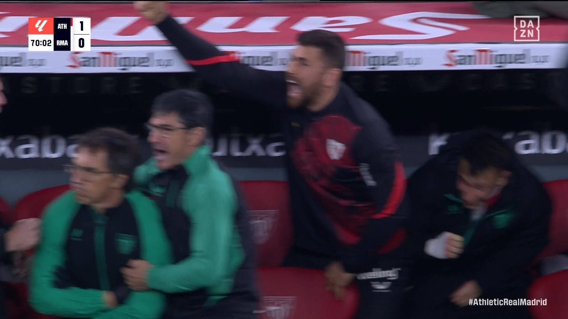  La celebración de Unai Simón tras el penalti de Kylian Mbappé