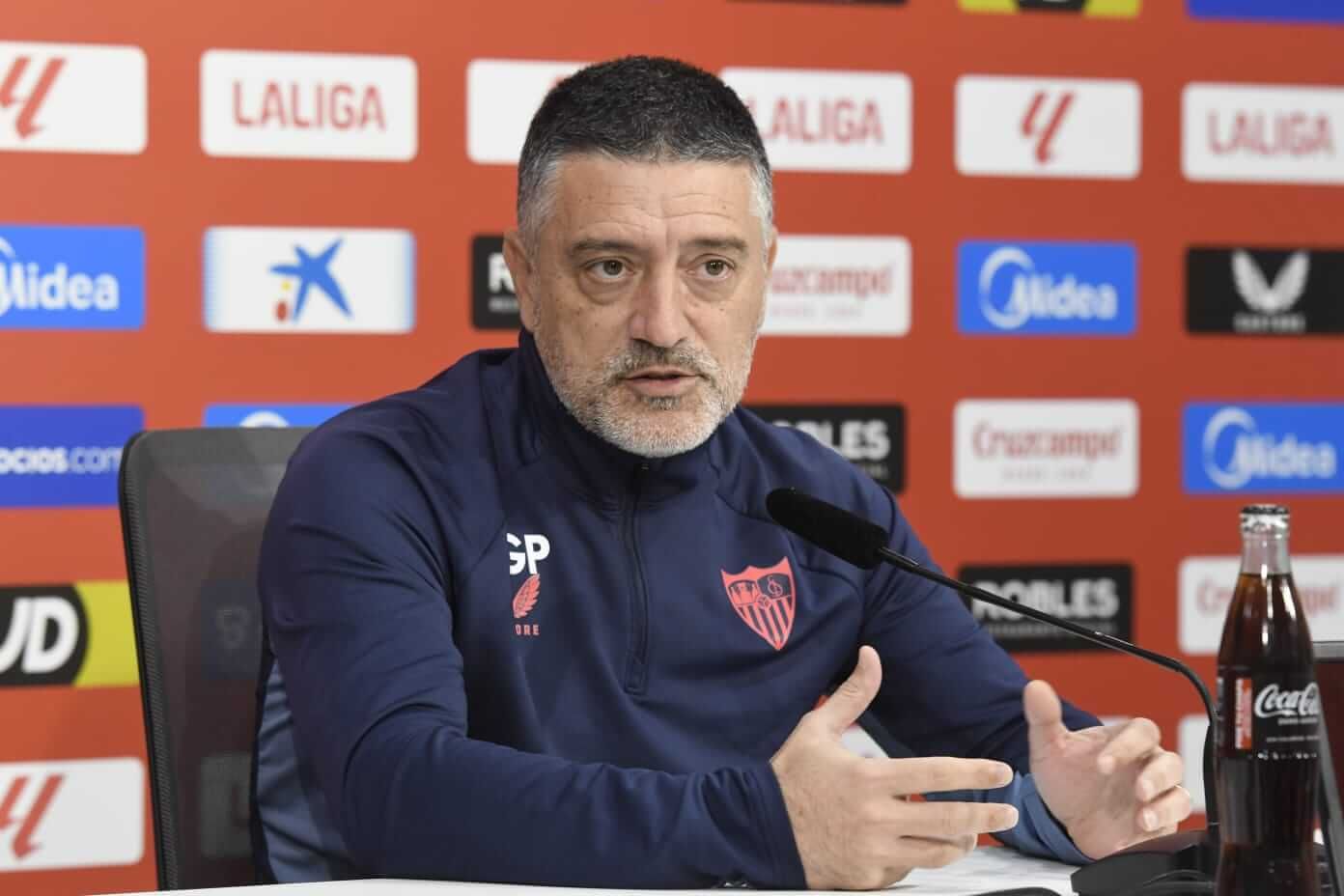 García Pimienta, en sala de prensa.