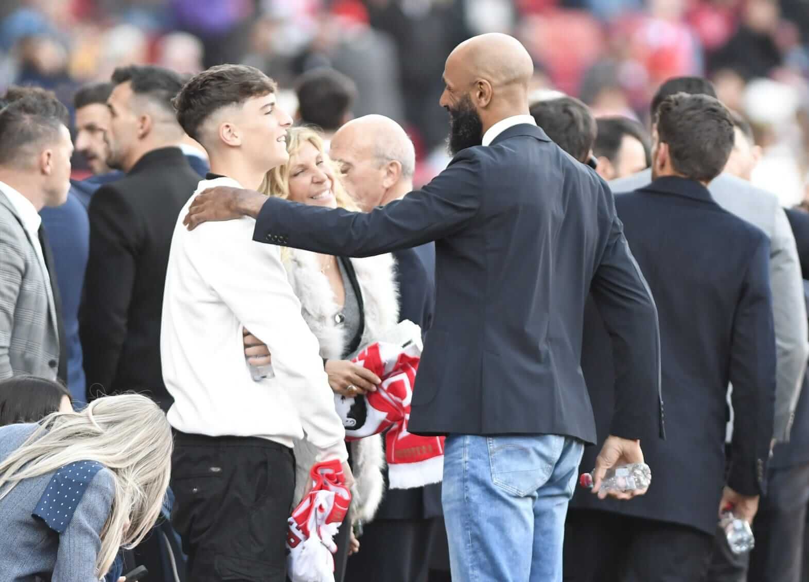  Aitor Puerta y Fréderic Kanouté en el homenaje a Jesús Navas