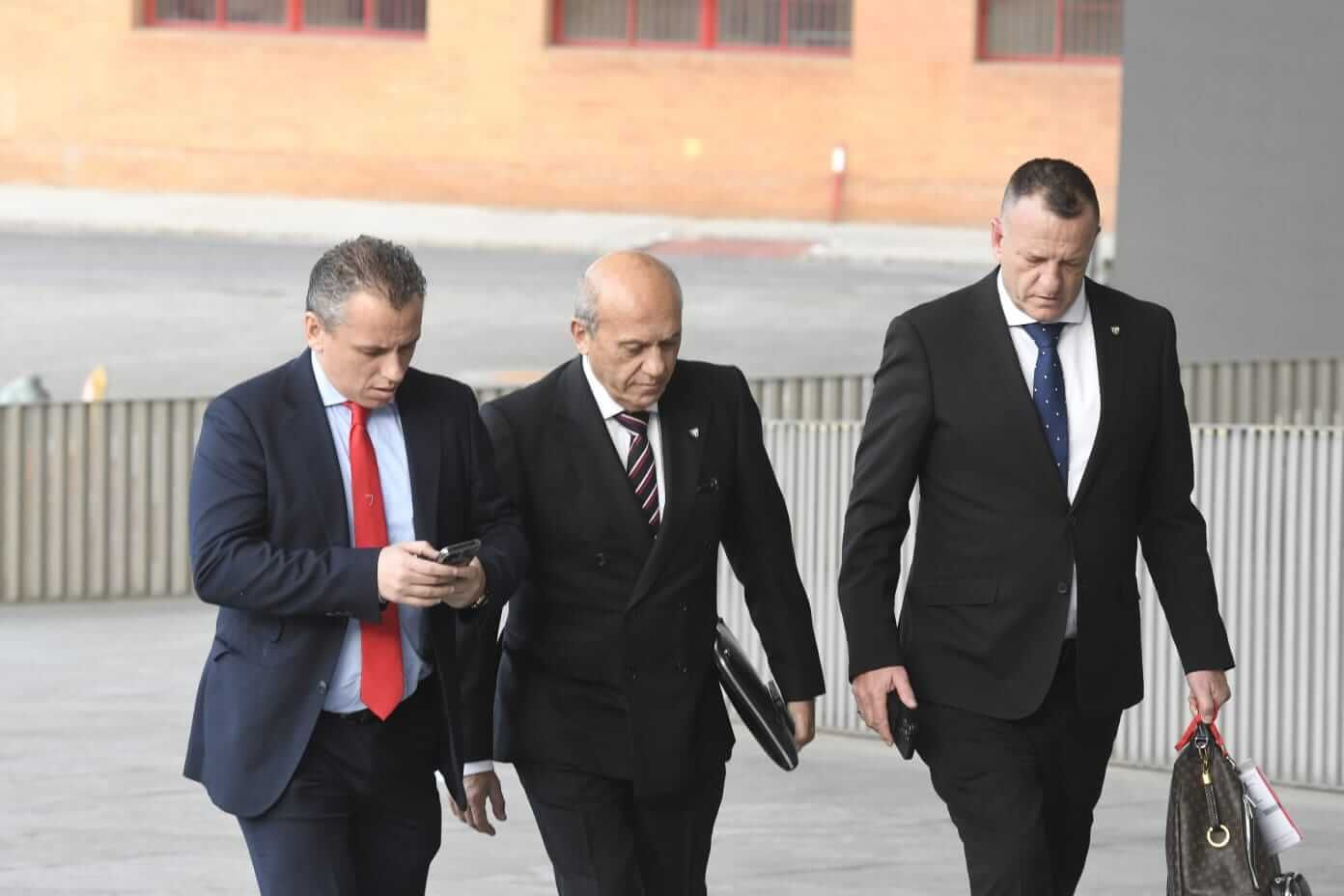 Del Nido Benavente, en su llegada a la Junta General de Accionistas 2024.