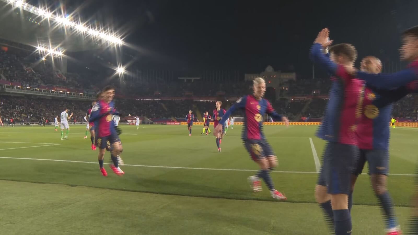  Gavi pidió disculpas después de su gol al Real Betis.