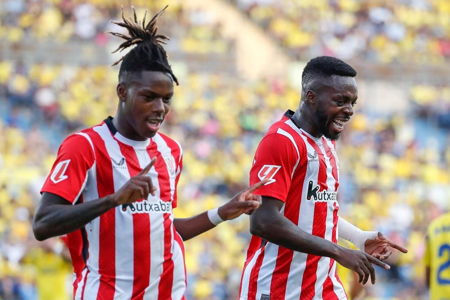 Baile de los hermanos Nico e Iñaki Williams en la victoria ante la UD Las Palmas.