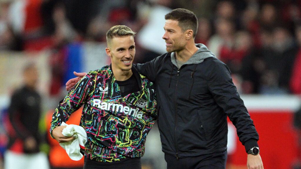  Xabi Alonso y Álex Grimaldo (Fuente: Cordon Press)