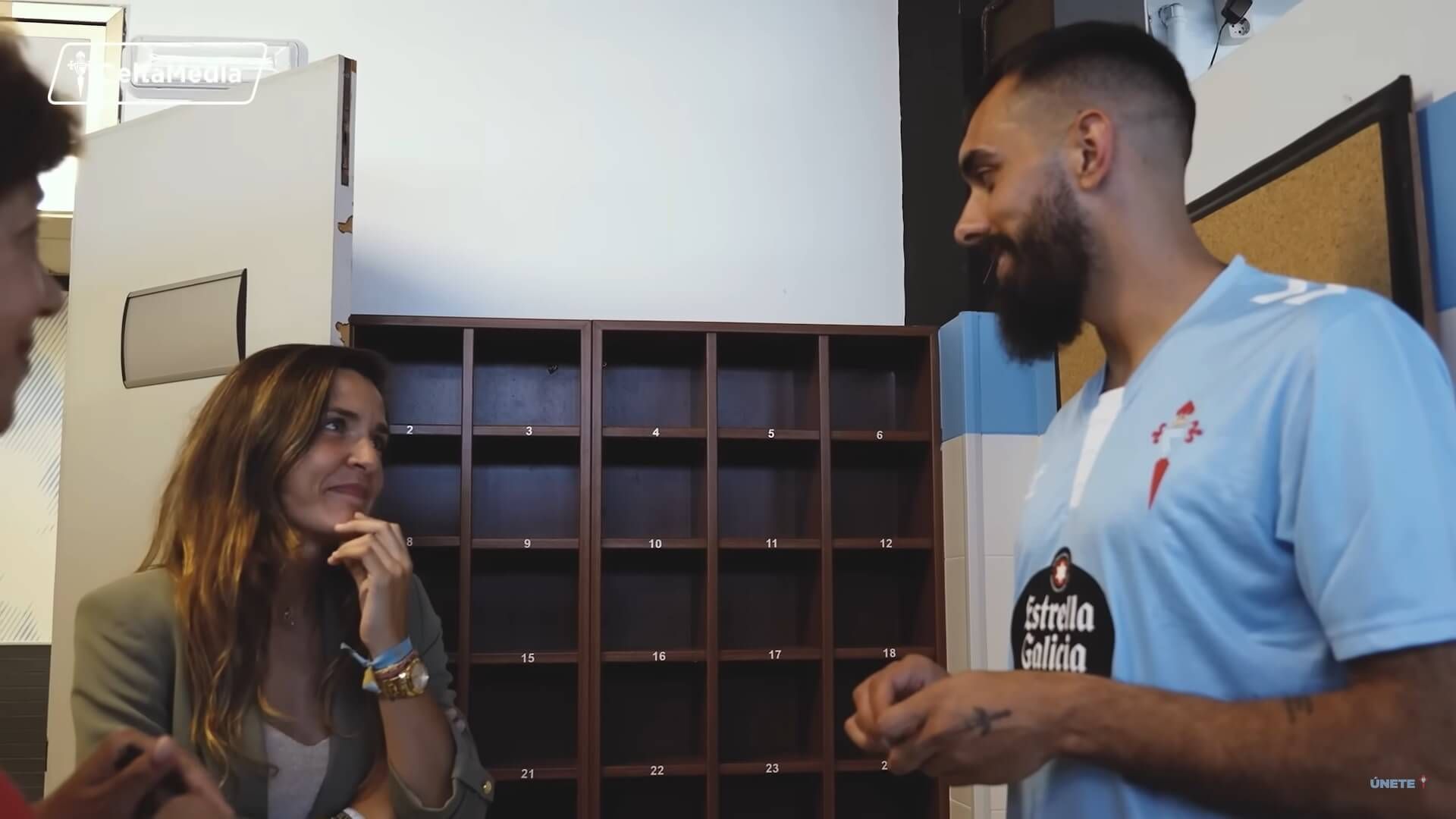 Xisela Aranda, junto a Borja Iglesias.