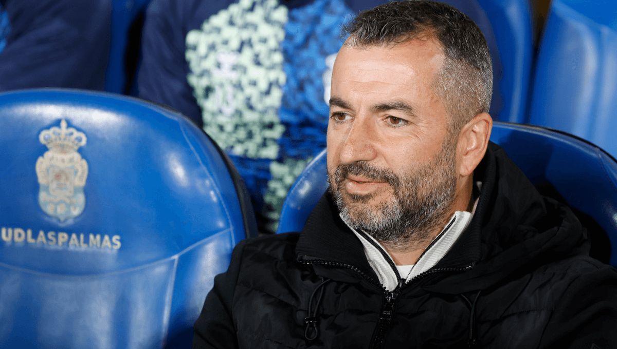 Diego Martínez, en el banquillo de Las Palmas.