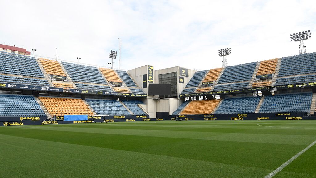 Vista general del Estadio Nuevo Mirandilla, escenario de los partidos del Cádiz CF.
