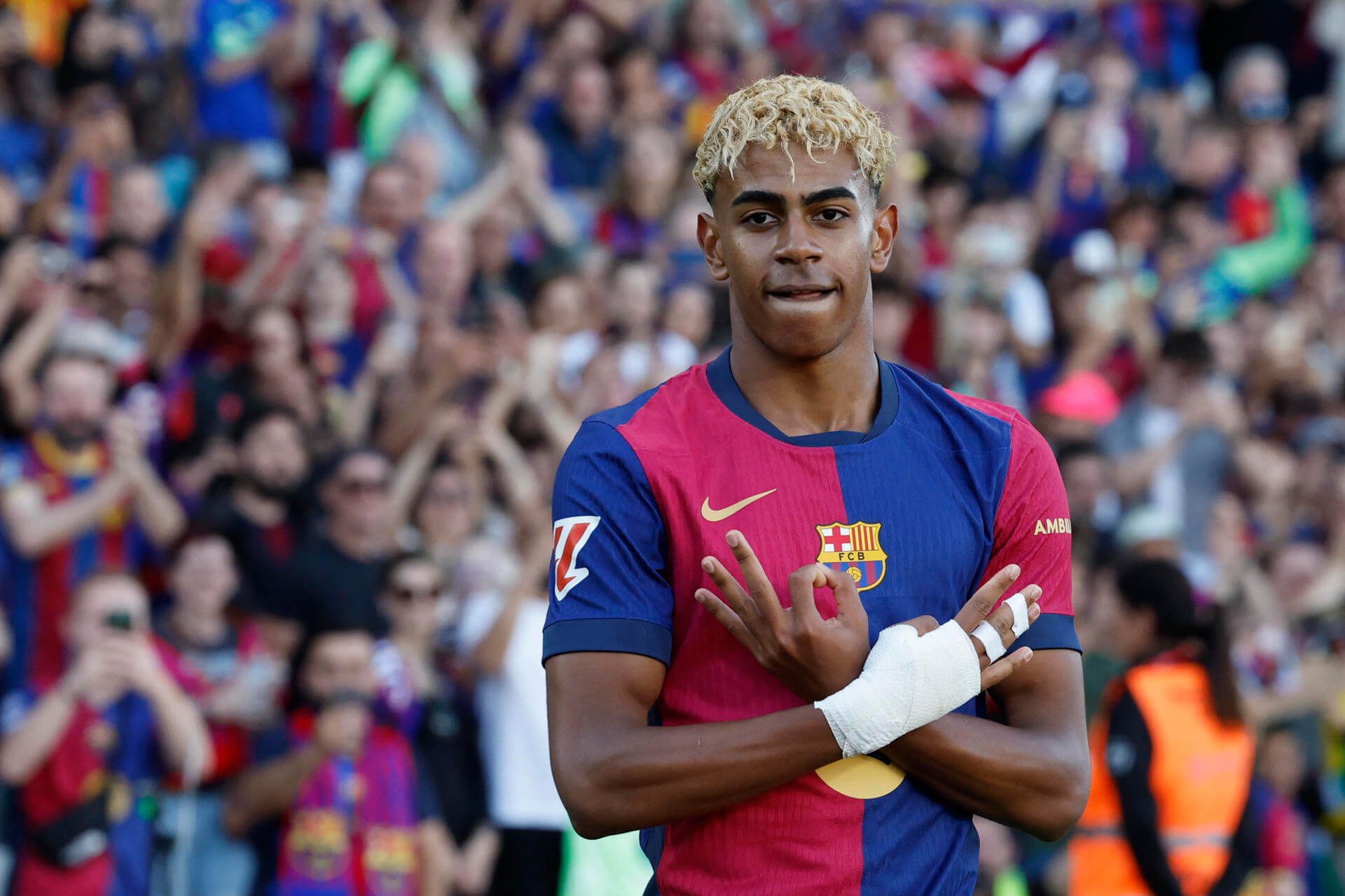  Lamine Yamal celebrando su gol contra el Villarreal (EFE)