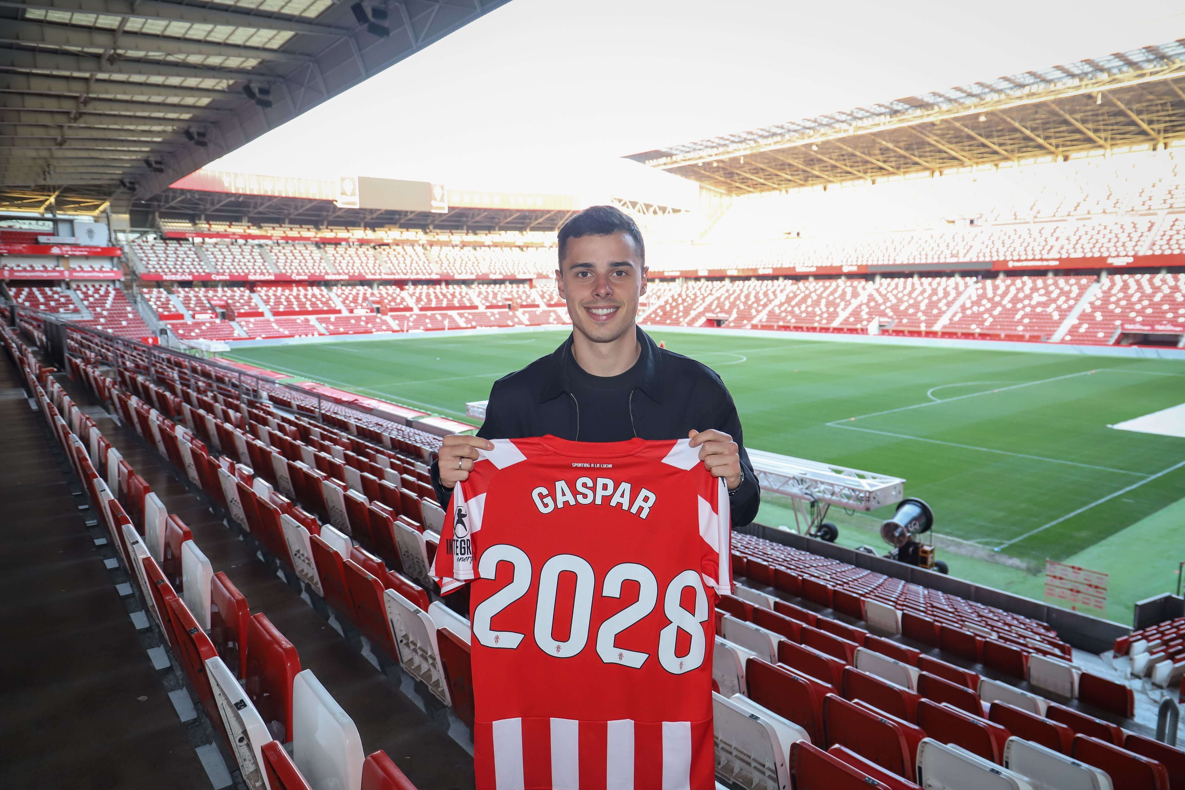 Gaspar Campos renueva su contrato hasta 2028 (Foto: Real Sporting).