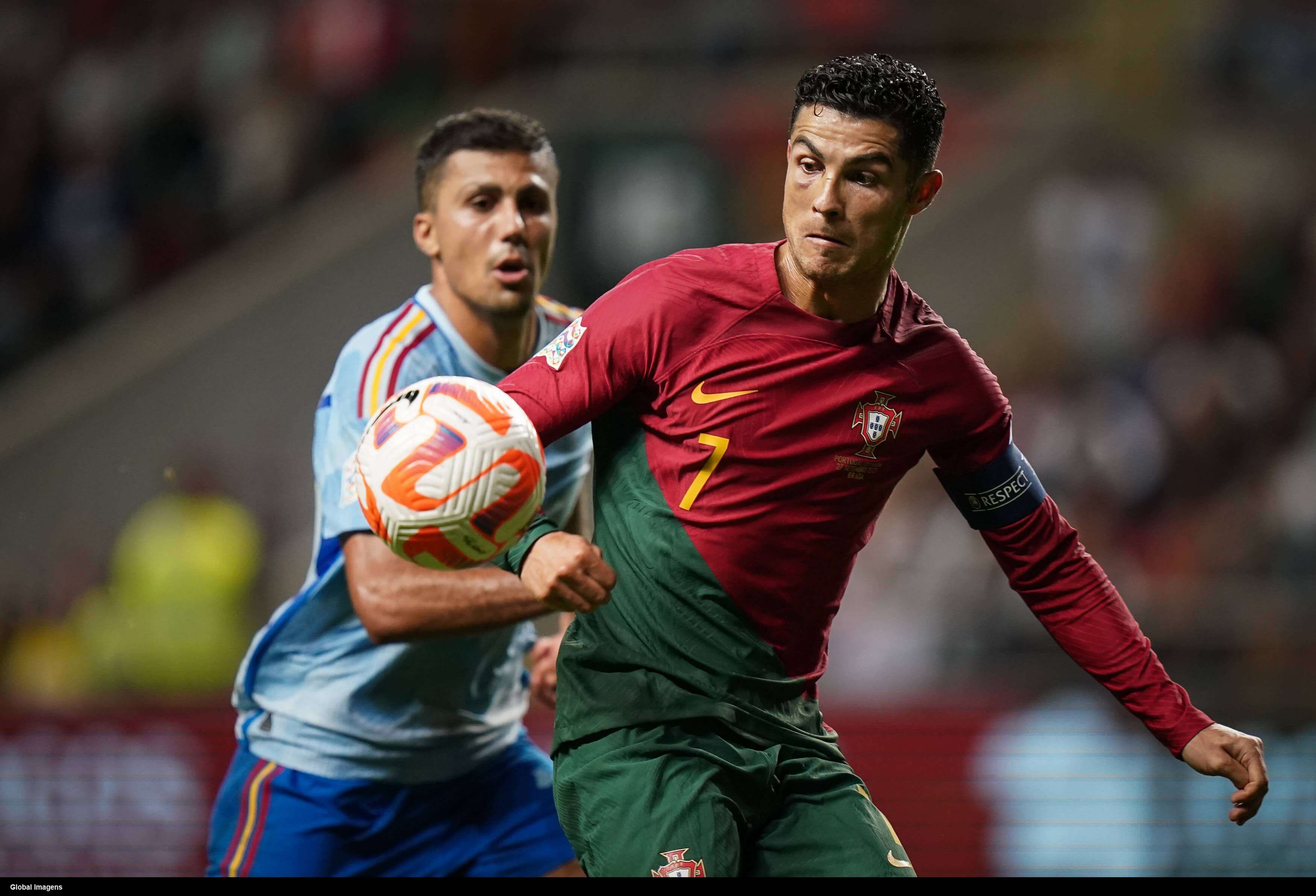 Rodrigo Hernández y Cristiano Ronaldo, en un Portugal-España.