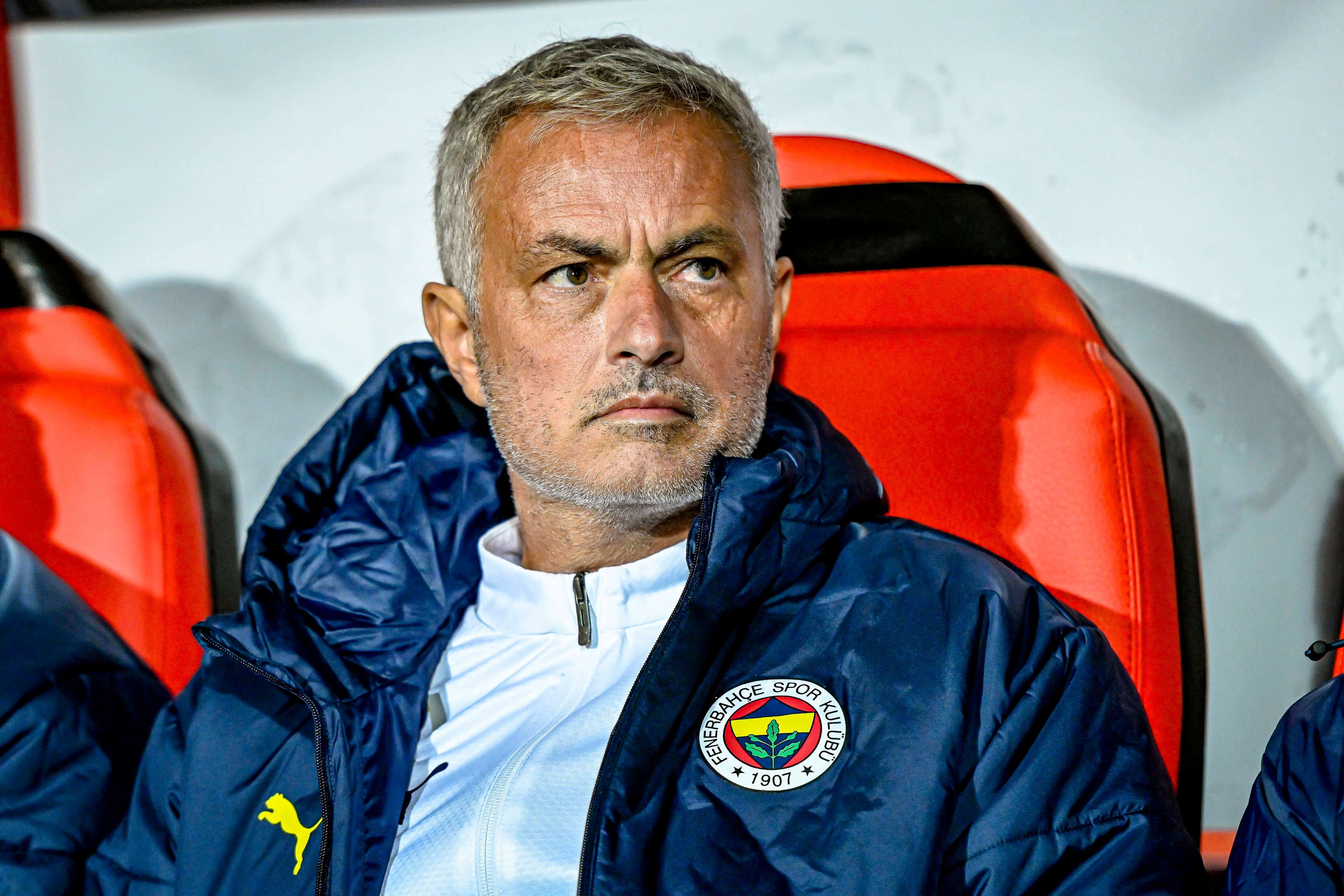  José Mourinho, en un partido con el Fenerbahçe.