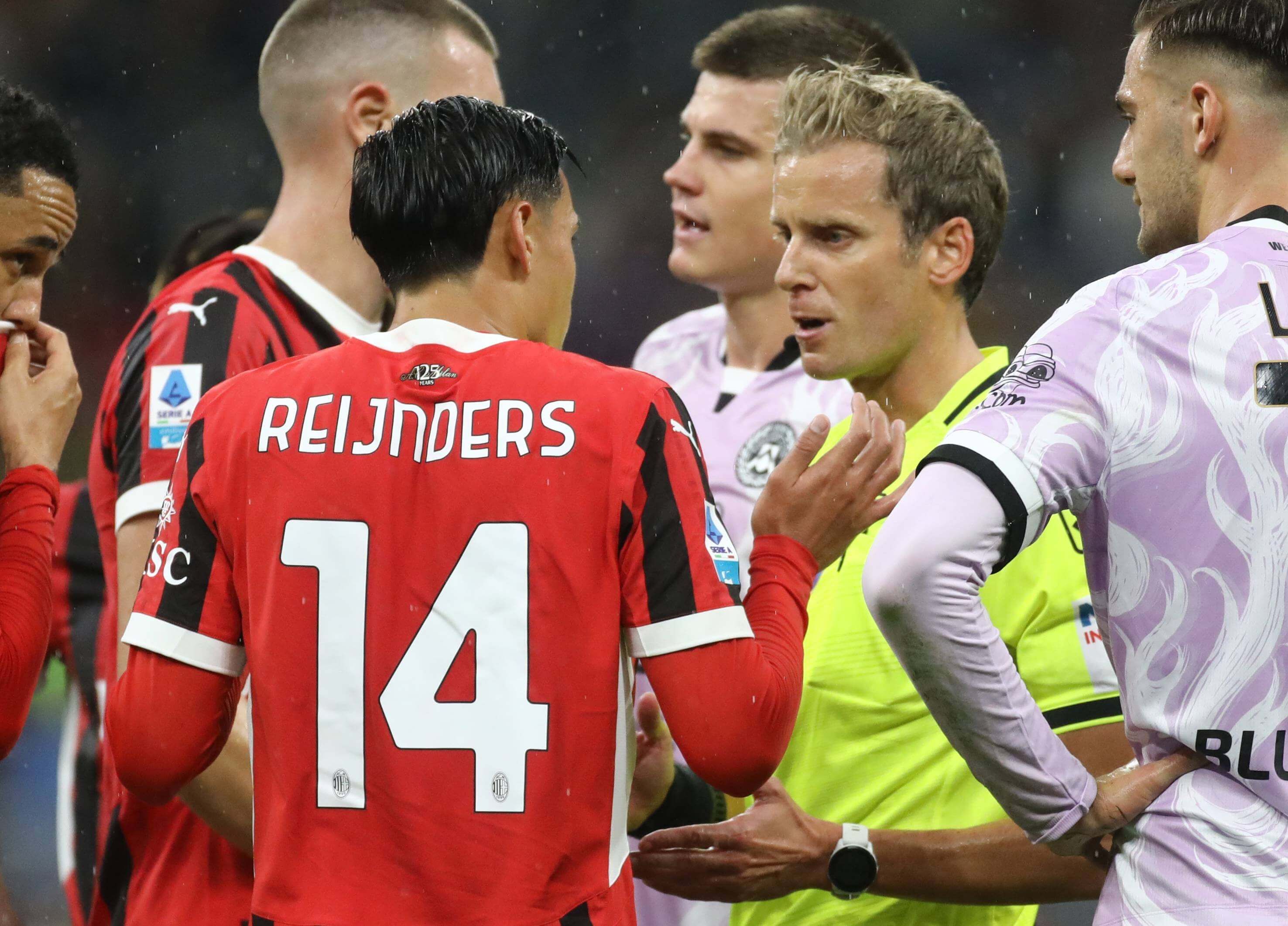  Expulsión en un partido de la Serie A.