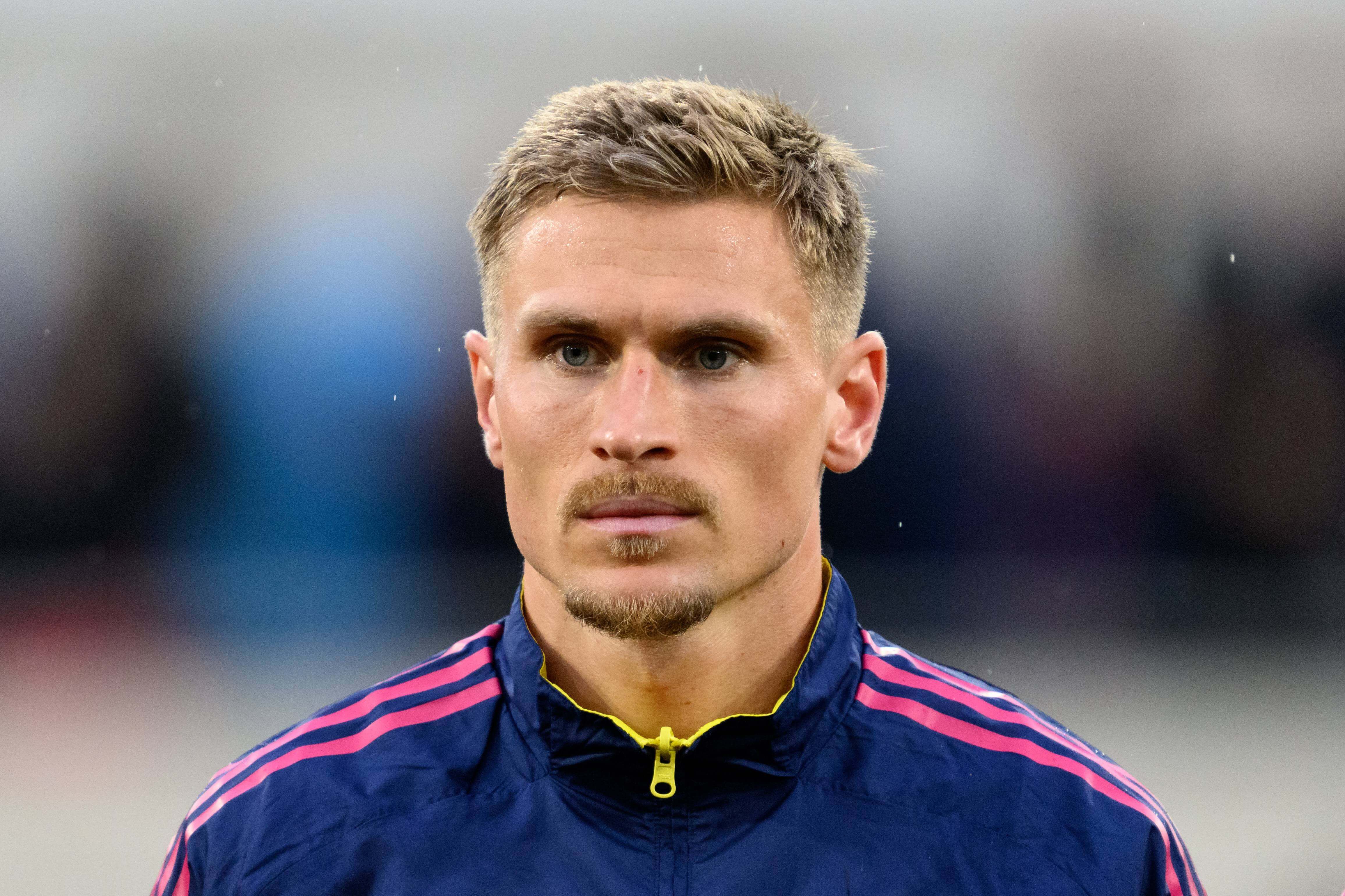 Starfelt, en un partido de Suecia (FOTO: Cordón Press).