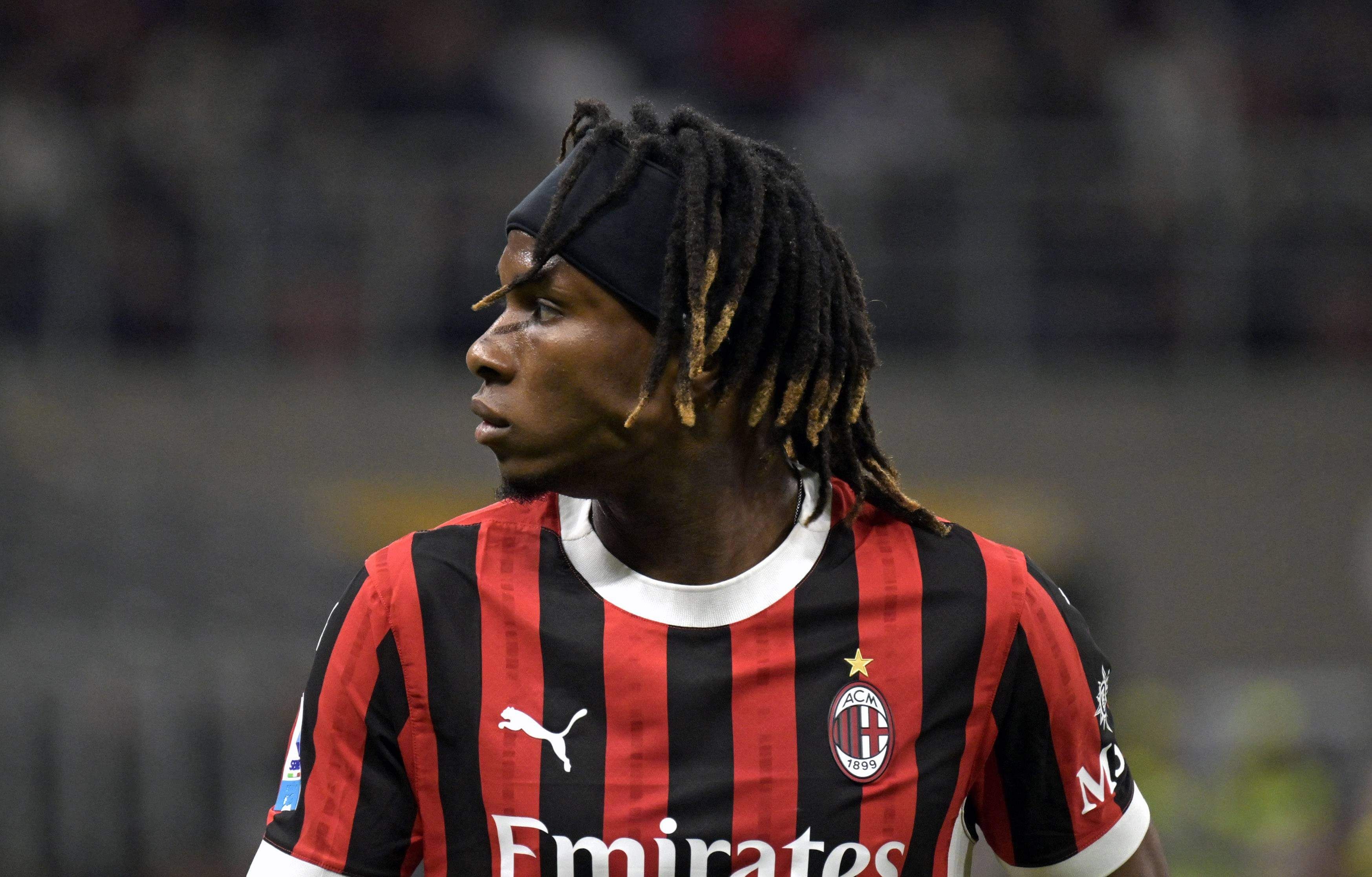 Samu Chukwueze, jugando con el Milan (Foto: Cordon Press)-