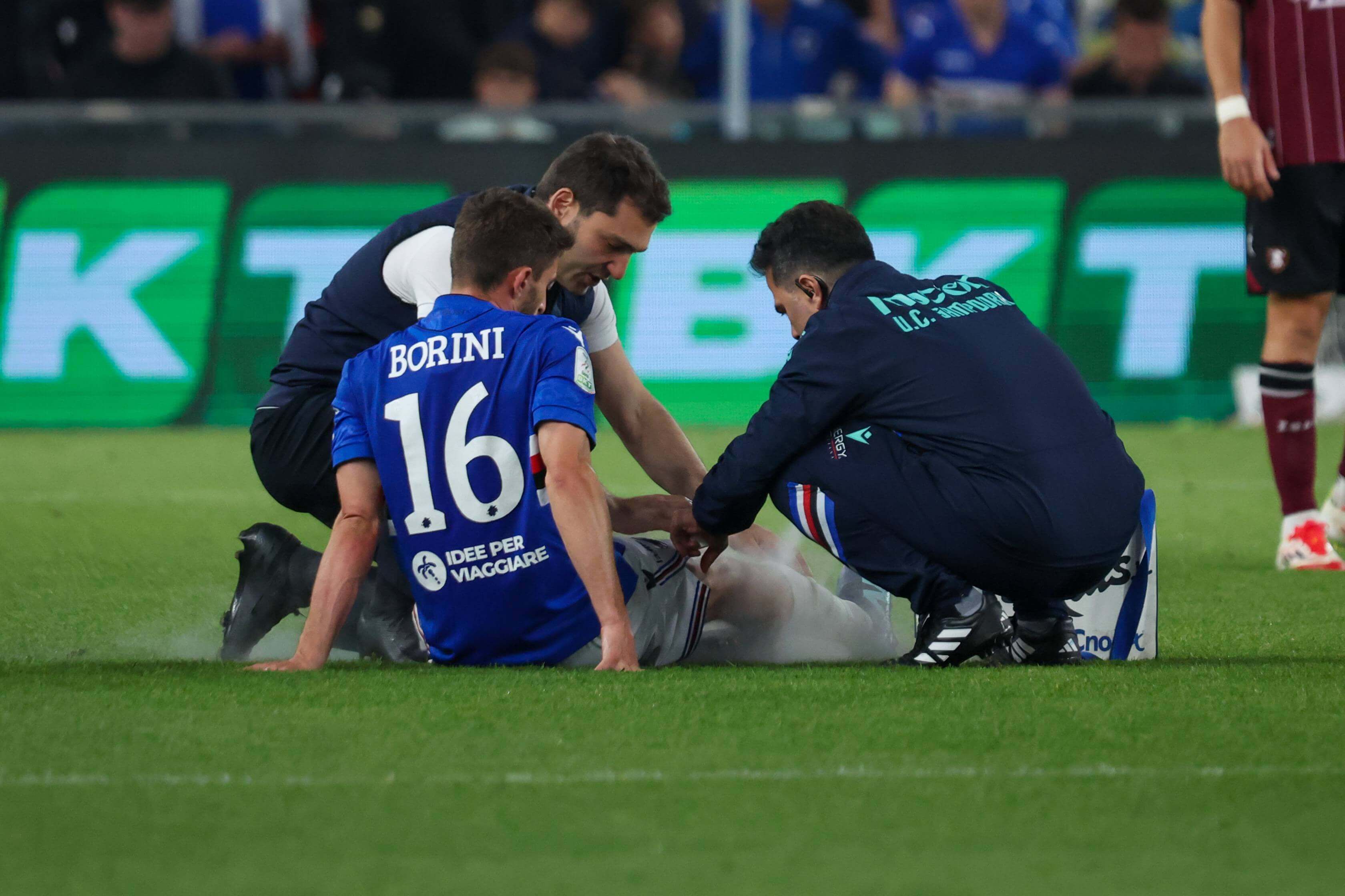 Fabio Borini se duele durante un partido de la Sampdoria.