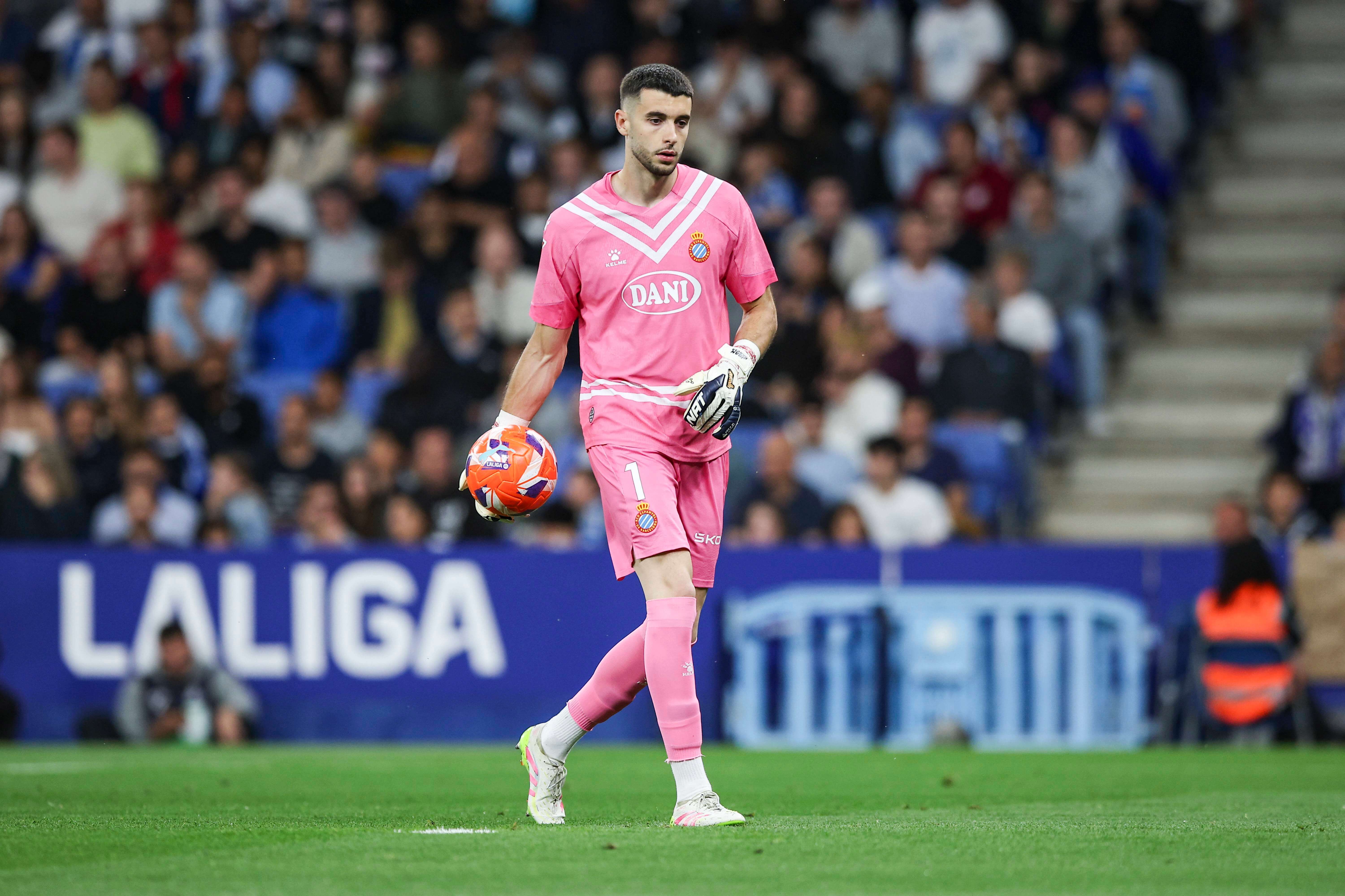 Joan García en un partido de LALIGA EA Sports (Cordon Press)