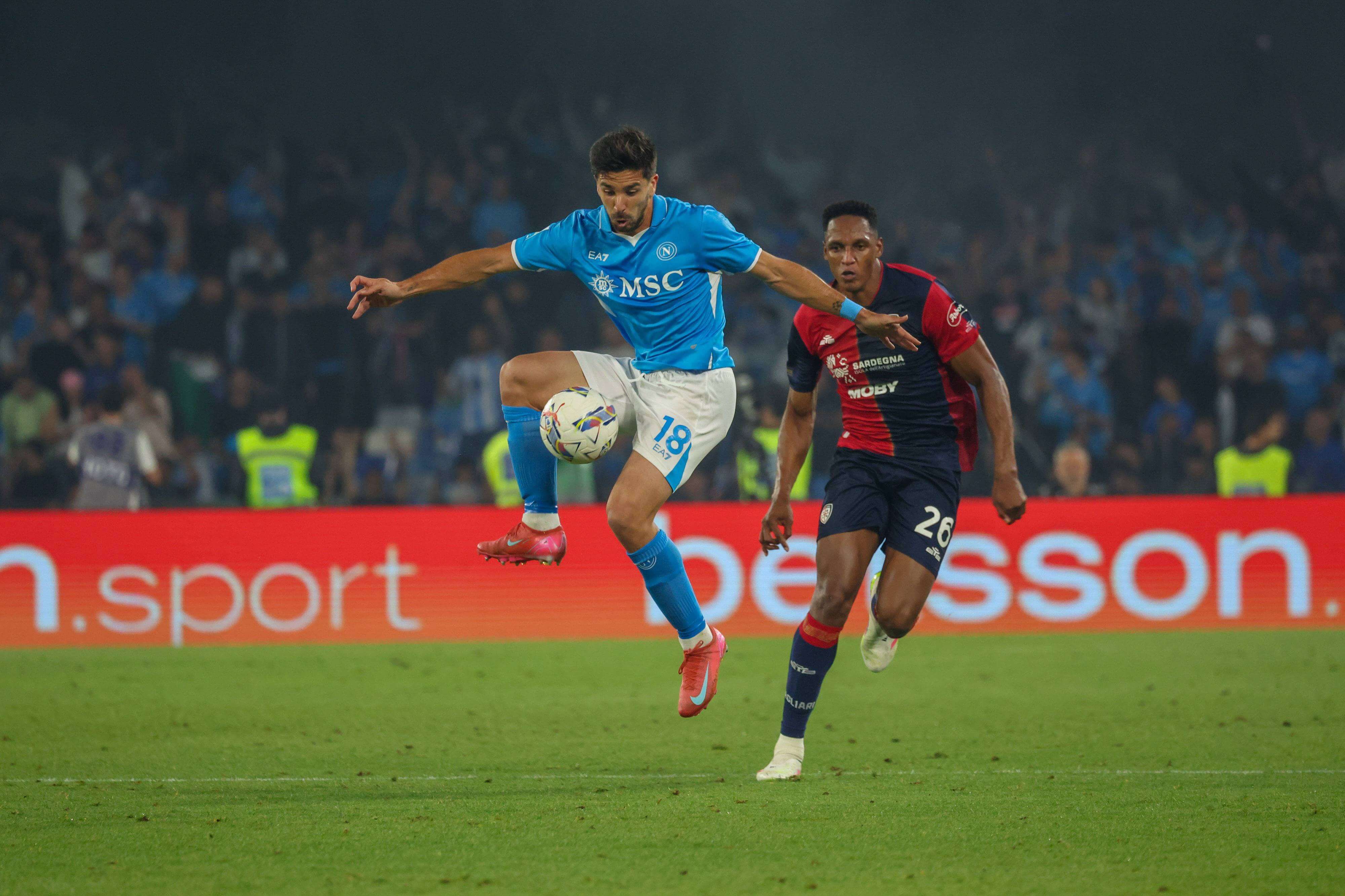  Gio Simeone en el partido en el que el Napolés logró su último Scudetto.