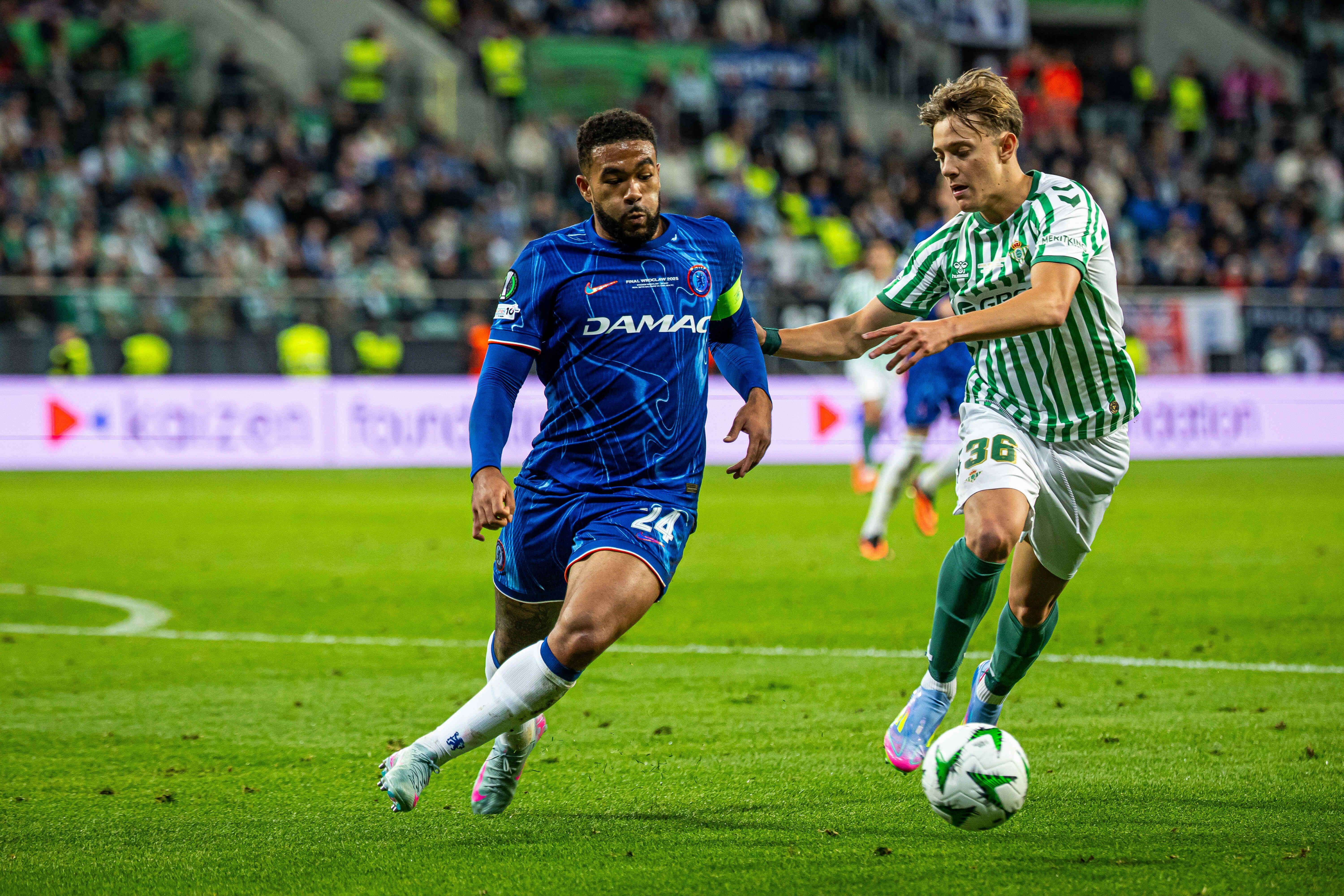 Jesús Rodríguez, en la final de la Conference League.