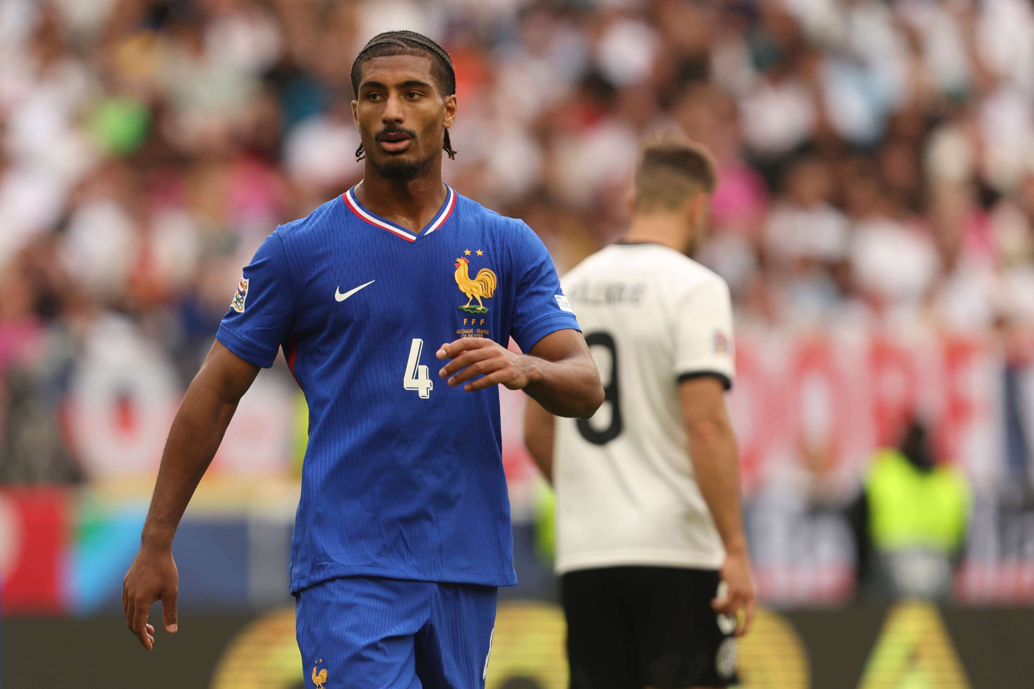 Loïc Badé, en su debut con la selección absoluta francesa.