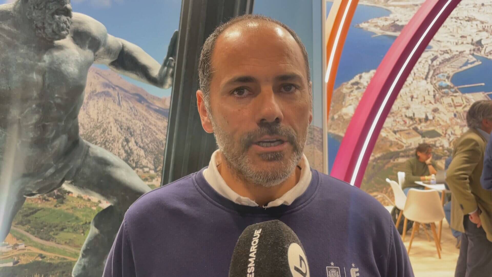 Salva Ballesta atiende a ElDesmarque