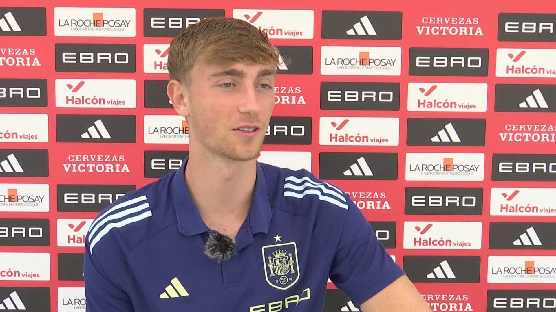  Dean Huijsen en ElDesmarque