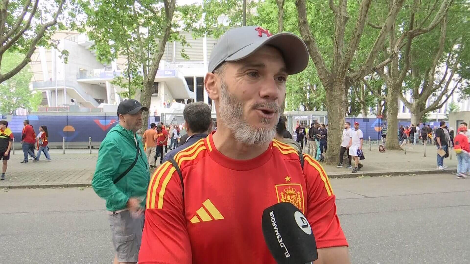  El sobrino de Luis de la Fuente desvela la ilusión que le ha hecho conocer a Isco Alarcón.