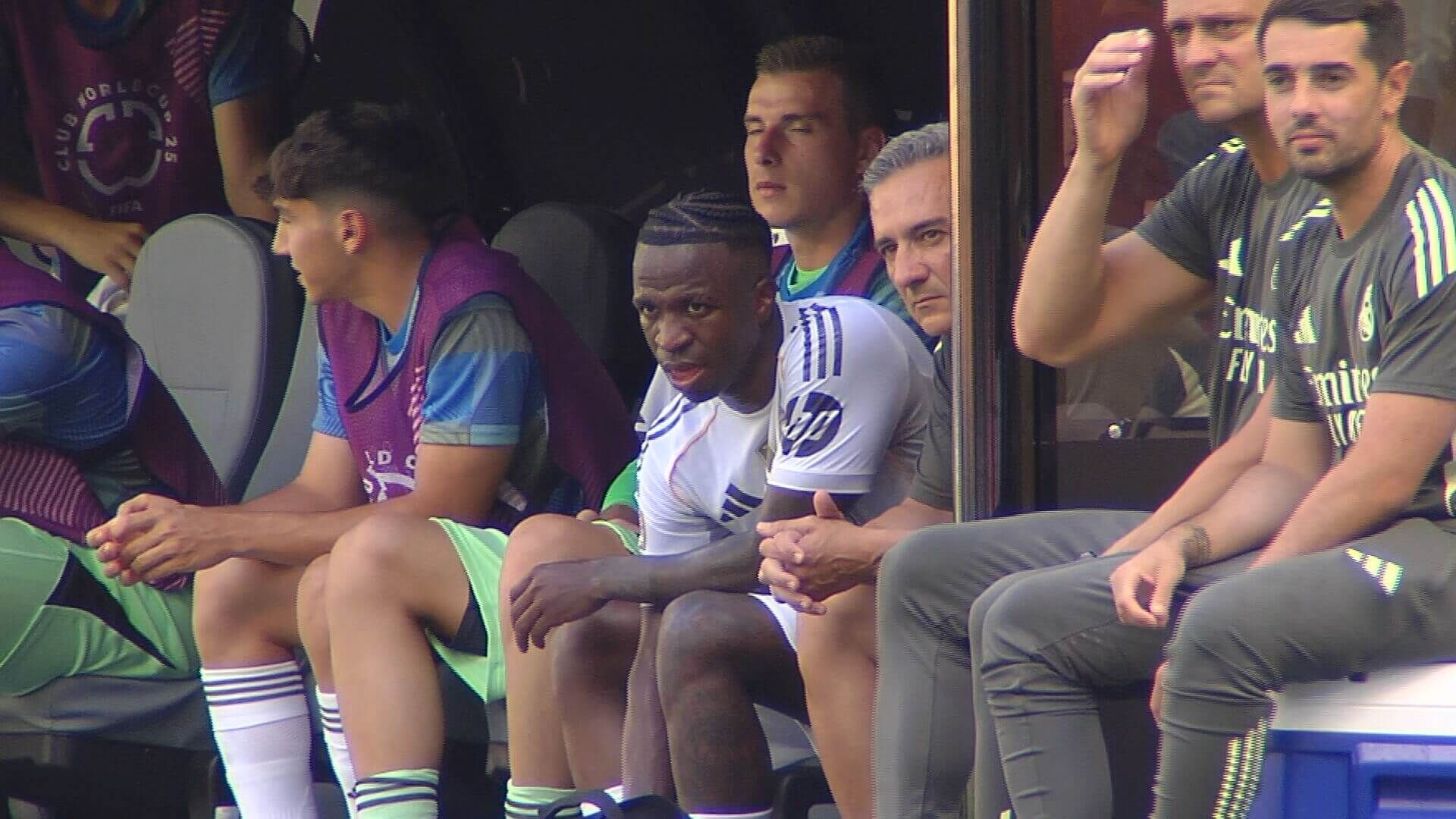 Vinicius, en el banquillo