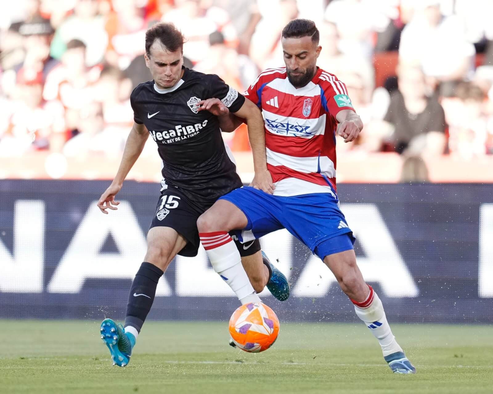  Granada CF y Real Burgos, históricos del fútbol español, que pelean los PLAYOFFS DE ASCENSO.